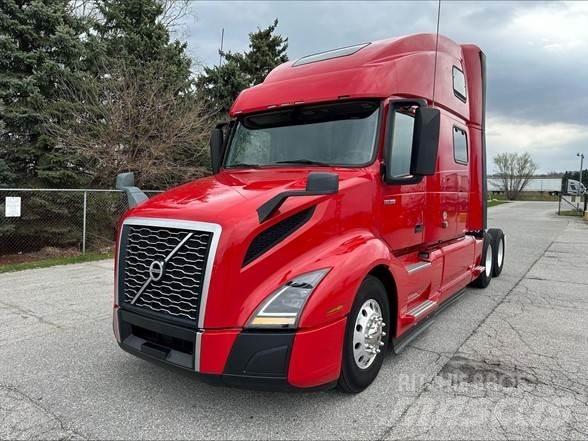 Volvo VNL64T860 Truck Tractor Units