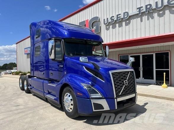 Volvo VNL64T860 Truck Tractor Units