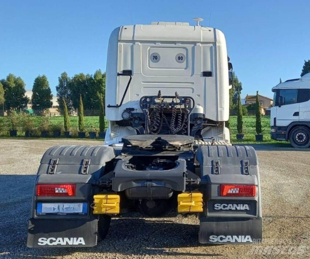 Scania R450 Truck Tractor Units