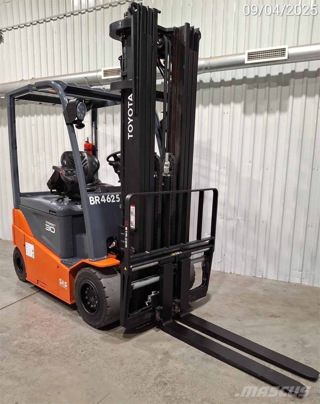 Toyota 8FBMKT30 Electric forklift trucks