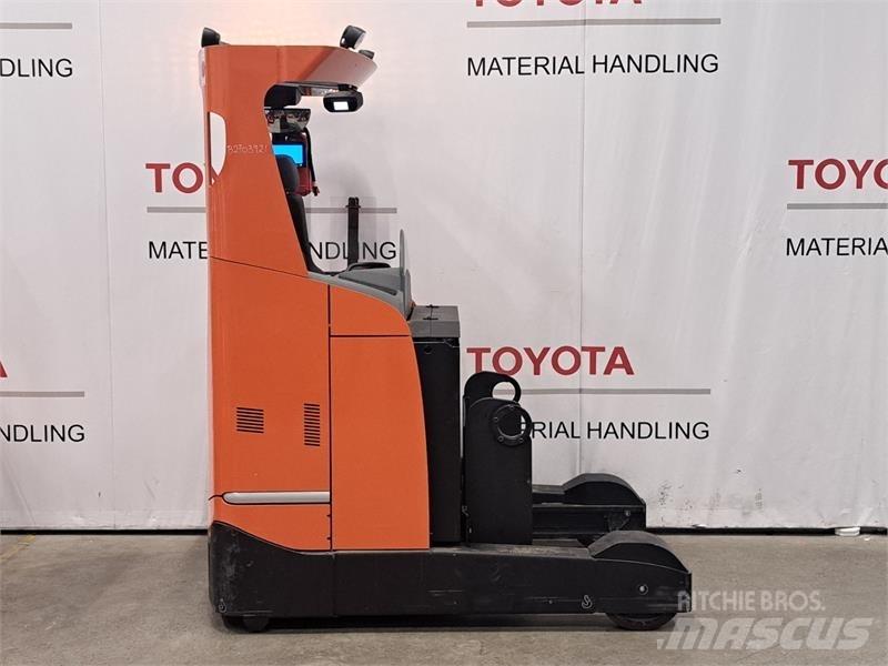 BT RRE200E Reach truck