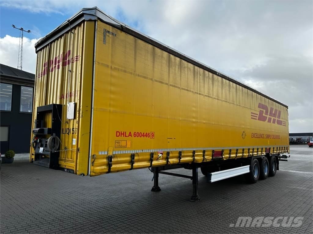 Kässbohrer , Curtainsider semi-trailers