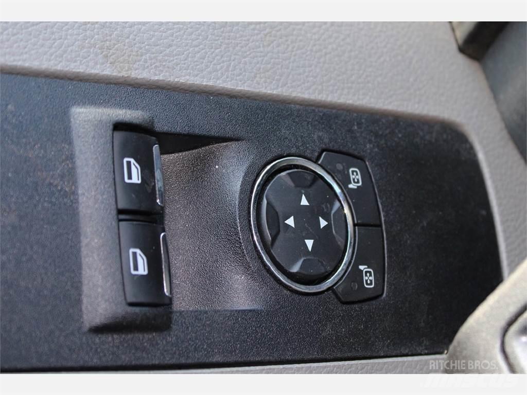 Ford F550 Truck mounted aerial platforms