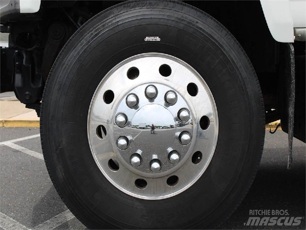 GMC 7500 Tipper trucks
