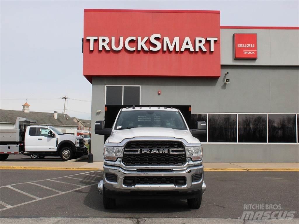 RAM 3500 Flatbed/Dropside trucks