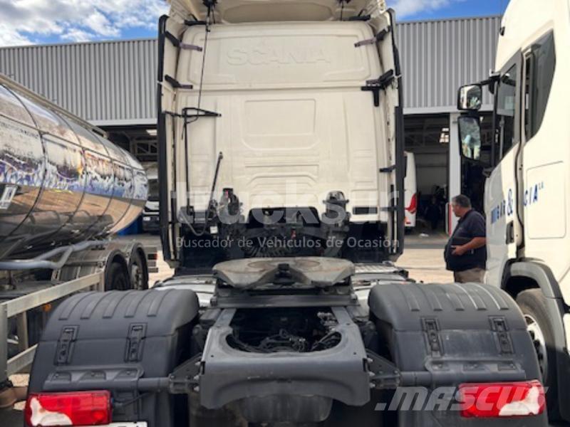 Scania R410 Truck Tractor Units