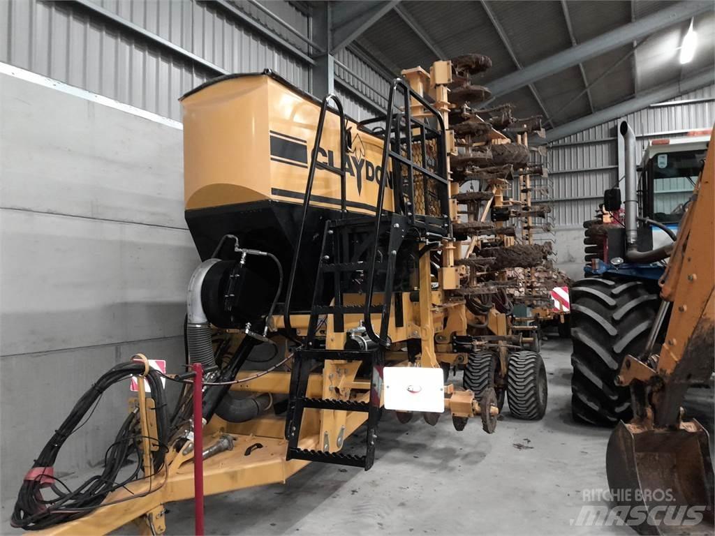 Claydon 8M TRAILED Other farming machines