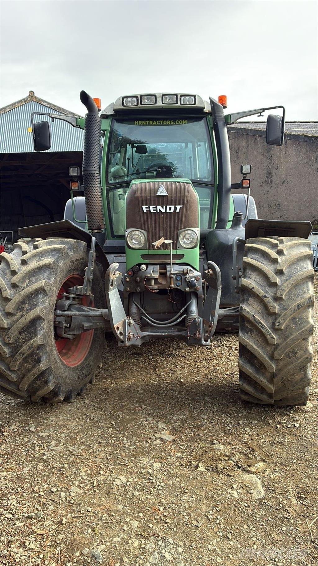 Fendt 718 Tractors