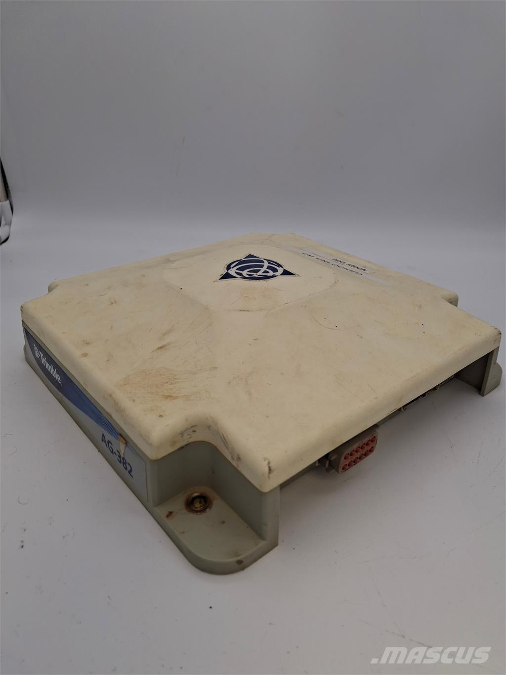 Trimble 382 CM GPS