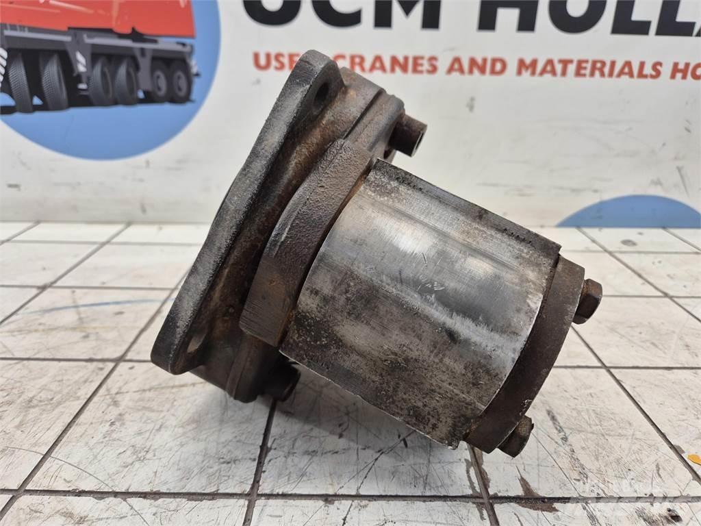  Gear pump Crane spares & accessories