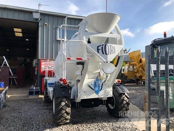 Fiori DB560T Concrete trucks