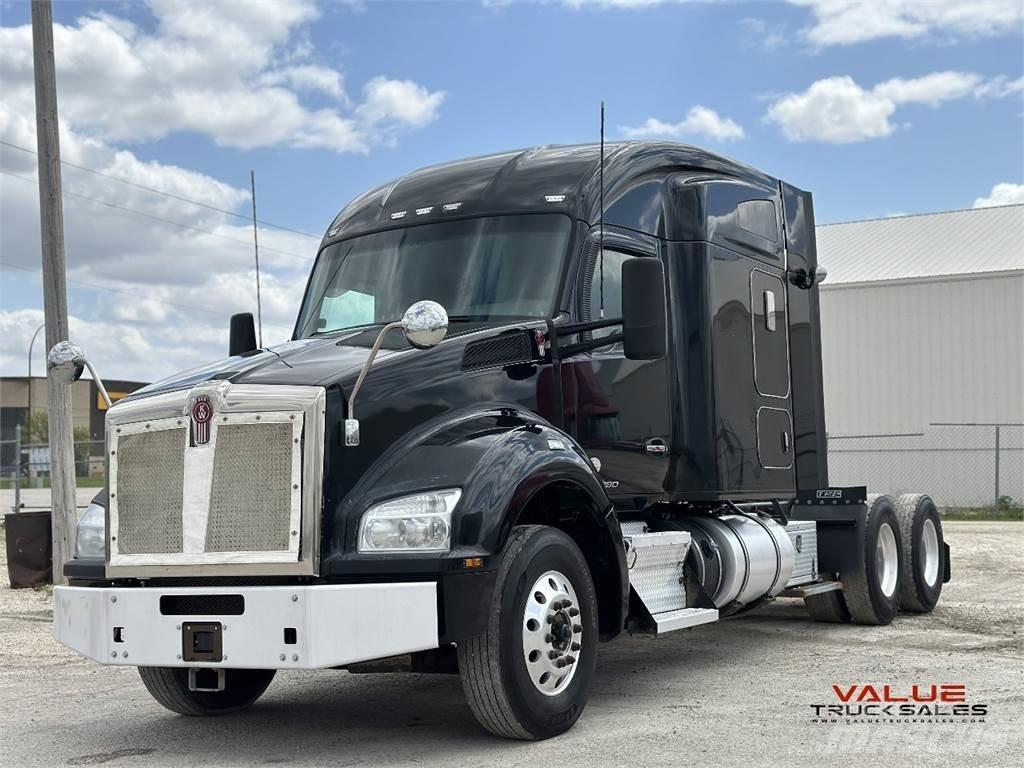 Kenworth T880 Truck Tractor Units