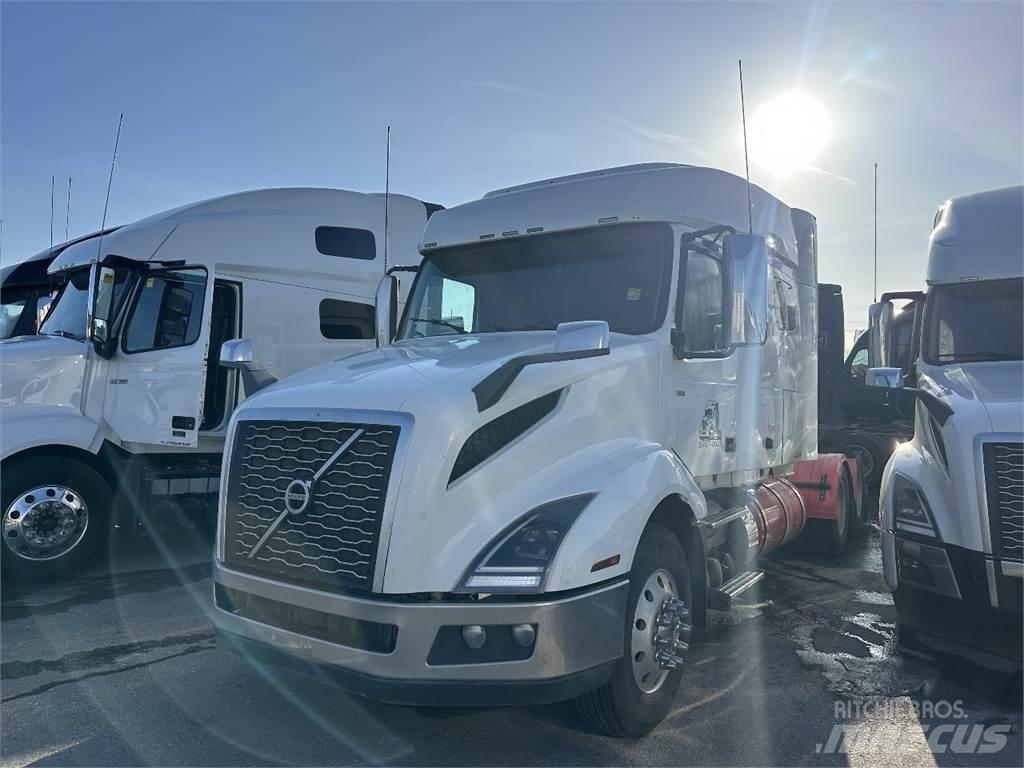 Volvo VNL740 Truck Tractor Units