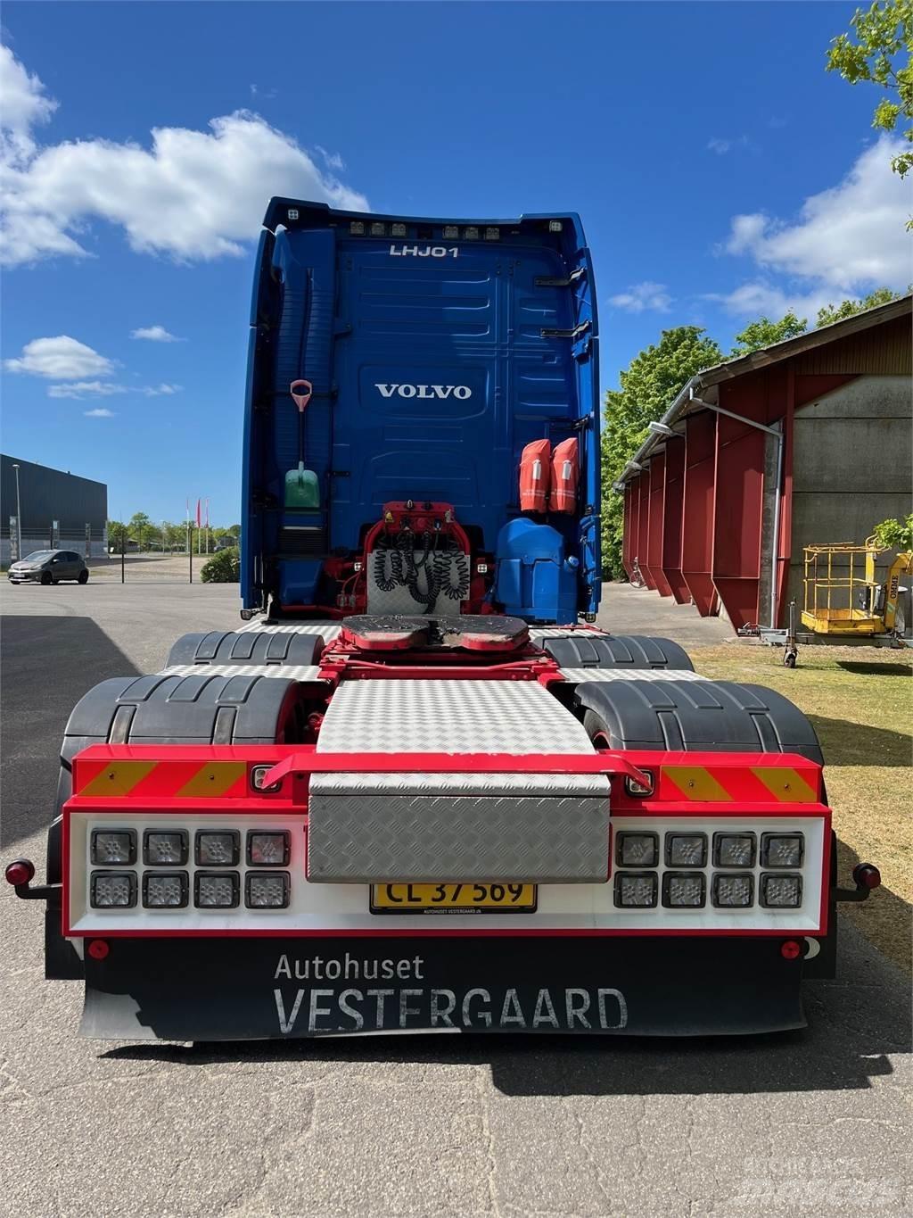 Volvo FH500 TC 6x2 Truck Tractor Units