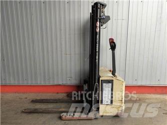 Hubtex EGP16/45-So Pedestrian stacker