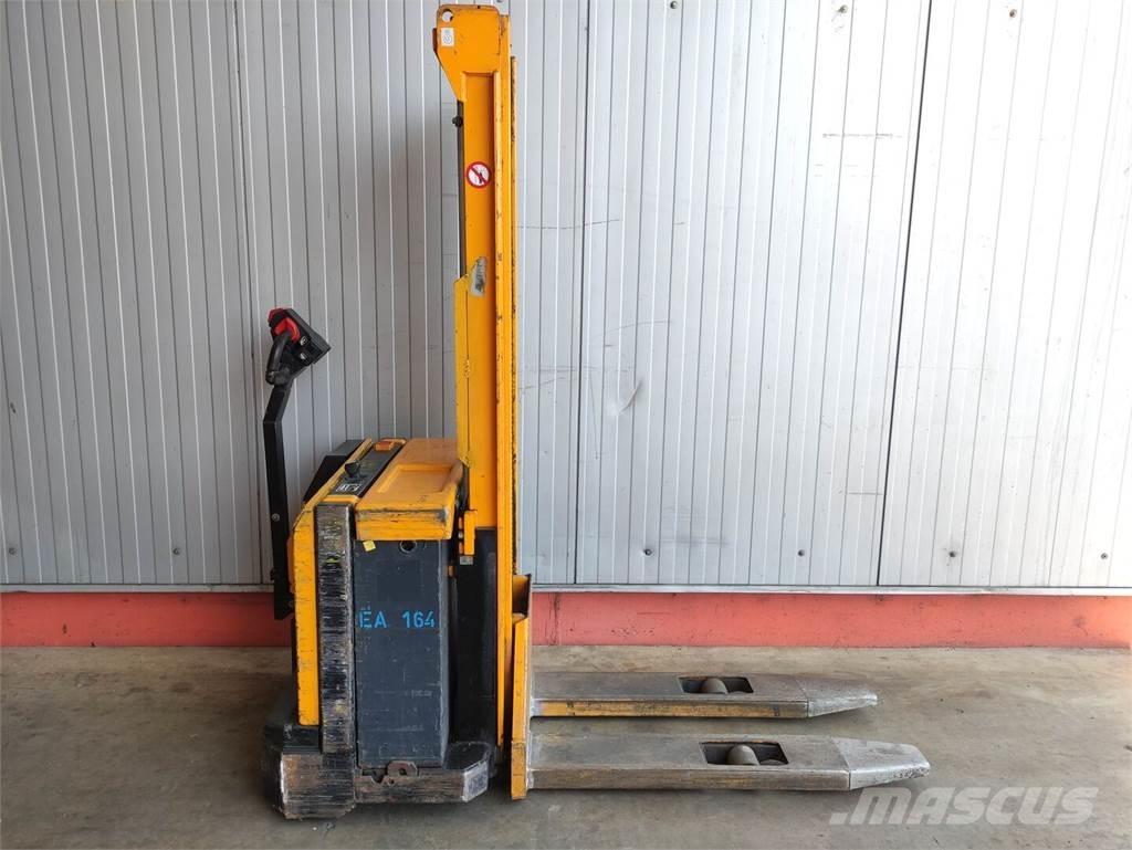 Jungheinrich EJC A 12.5 Pedestrian stacker