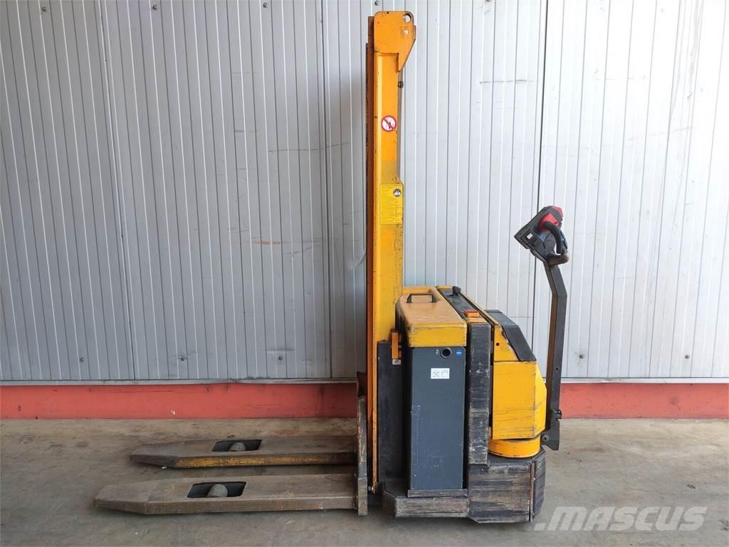 Jungheinrich EJC A 12.5 Pedestrian stacker