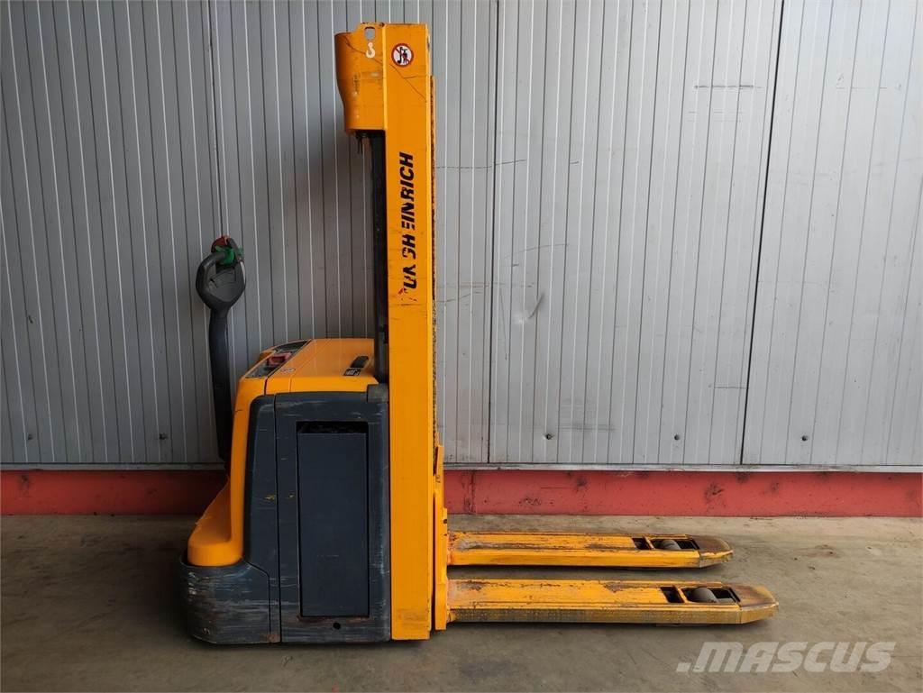 Jungheinrich EJC216Z Pedestrian stacker