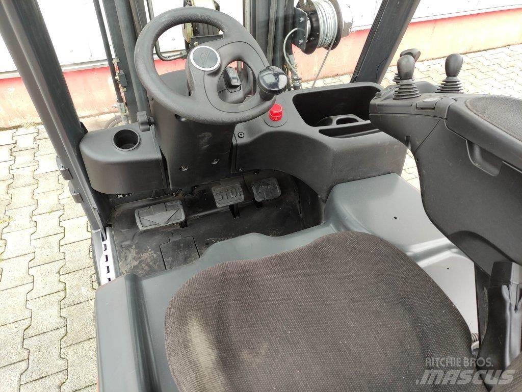 Linde E16-02-386 Electric forklift trucks