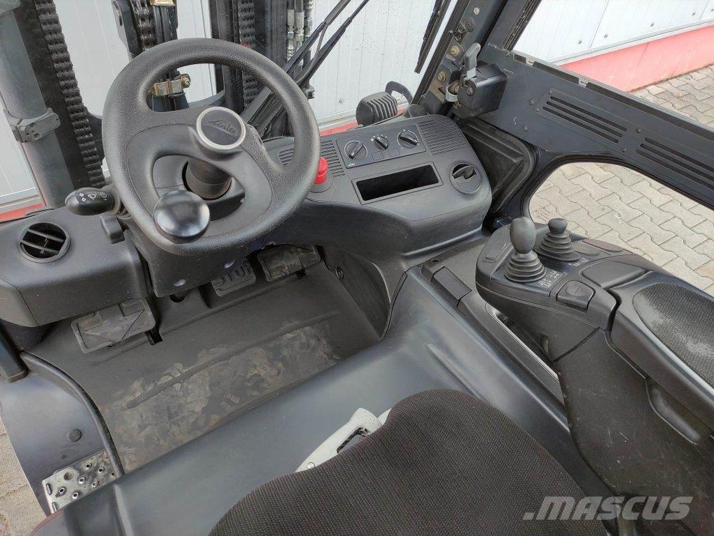 Linde E30L-01-387 Electric forklift trucks