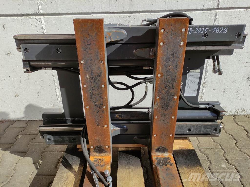 Meyer 6-0135G-EU Bale clamps