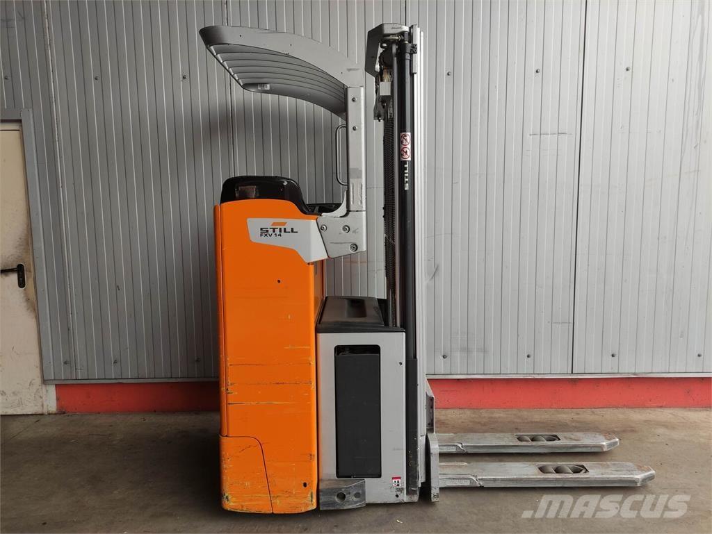 Still FXV 14 Pedestrian stacker