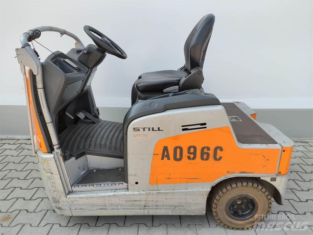 Still LTX-70 Towing truck