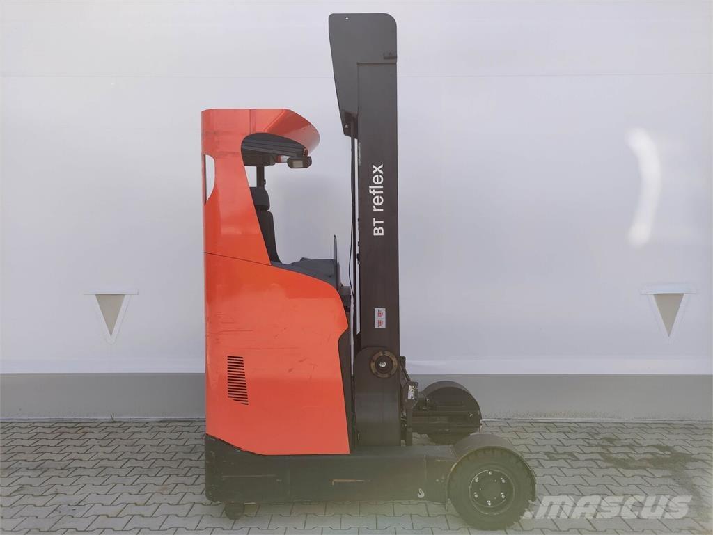 Toyota RRE160HH Reach truck
