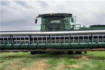 John Deere 630F