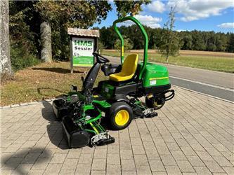 John Deere 2500 E