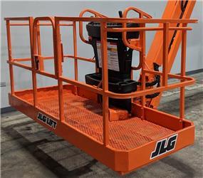 JLG 800 AJ