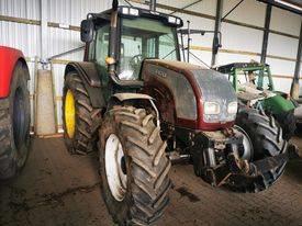 Valtra N121 portal axle