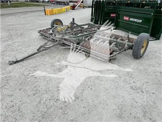 John Deere 12