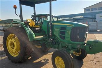 John Deere 6100D MFWD OOS