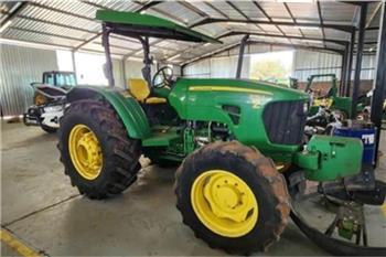 John Deere 5082E