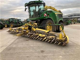 John Deere 390 Plus