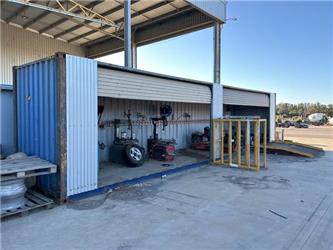 40 ft Multi-Door Tyre Fitting Storage Container