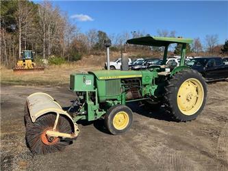 John Deere 2020