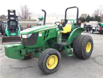 John Deere 5065E