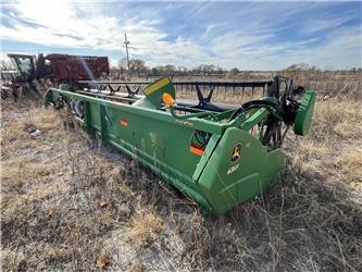 John Deere 635F