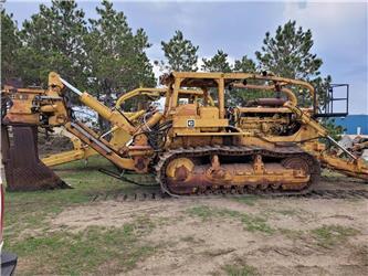 Caterpillar D8