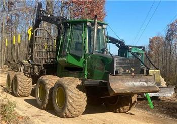 John Deere 1110D