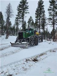 John Deere 748H