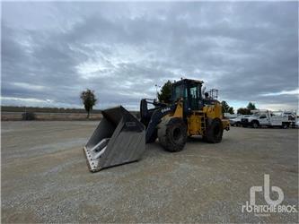 John Deere 724K