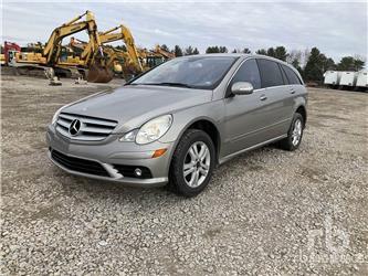 Mercedes-Benz R320