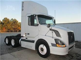 Volvo VNL