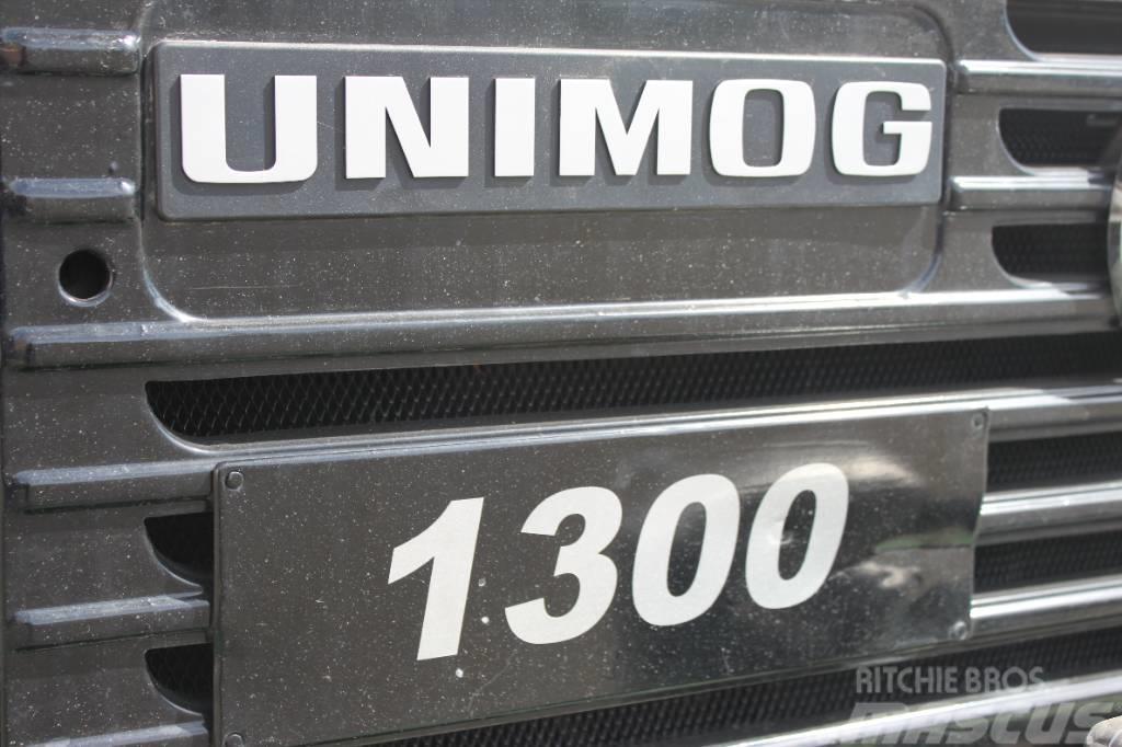 Mercedes-Benz Unimog U 1300 L Flatbed/Dropside trucks