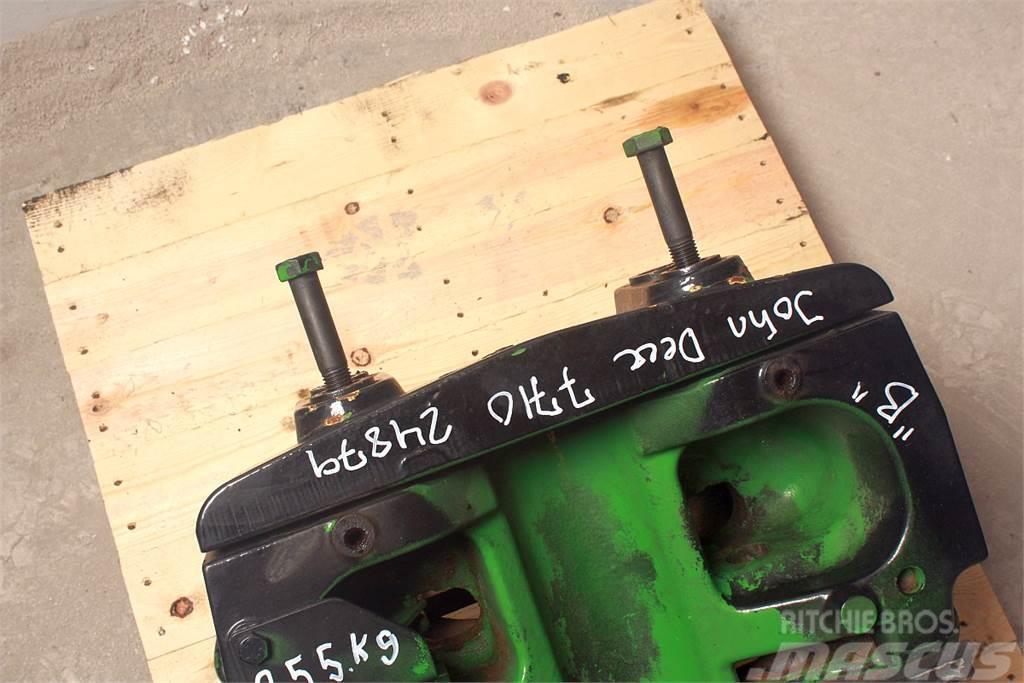 John Deere 7710 Front axle support Chassis