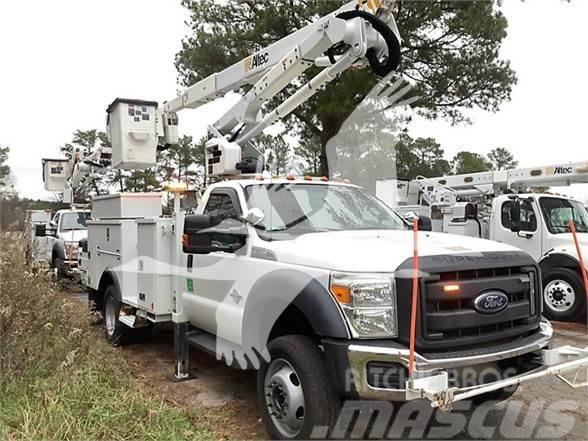 Altec AT40G Truck mounted aerial platforms