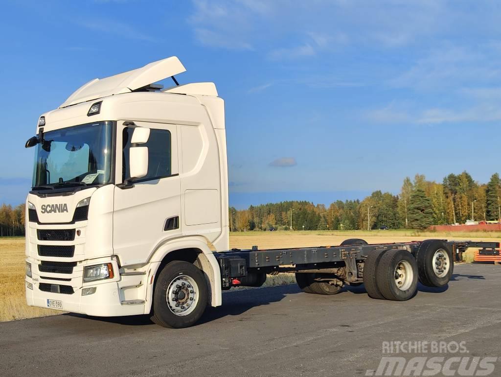 Scania R 450 Chassis Cab trucks